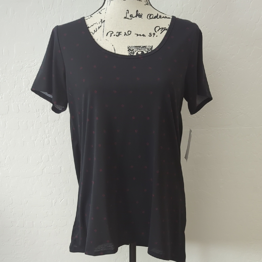 Lularoe M Classic Tee Women's Black Floral Short Sleeve Top